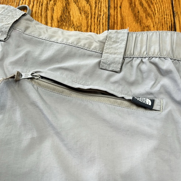 The North Face men’s khaki color shorts.  Nylon hiking. Size Large. Stain. - Picture 7 of 10